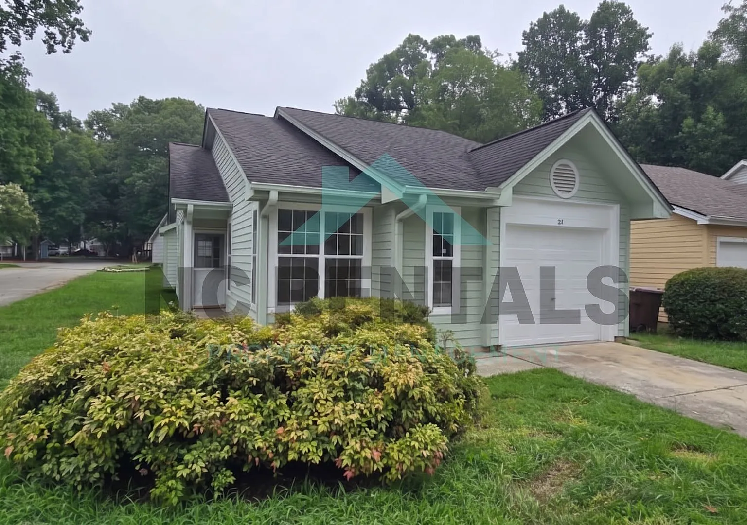 Lovely Modern 3-Bed, 2-Bath Apartment | 3607 McCuiston Rd #23, Greensboro, NC — Photo 1