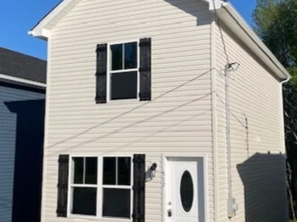 512 W Volney St, Tullahoma, TN 37388