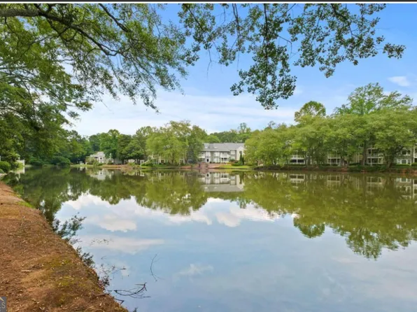 402 Mill Pond Rd, Roswell, GA 30076