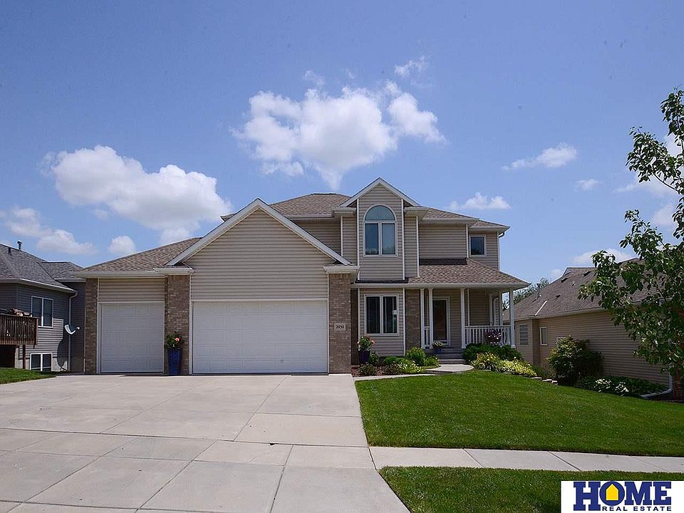 1st image of 2030 N 79th St