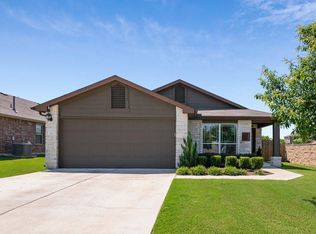 100 Kingfisher Ln, Kyle, TX 78640