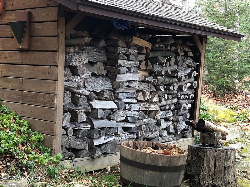 5th image of 584 N Shore Rd Peck Lake