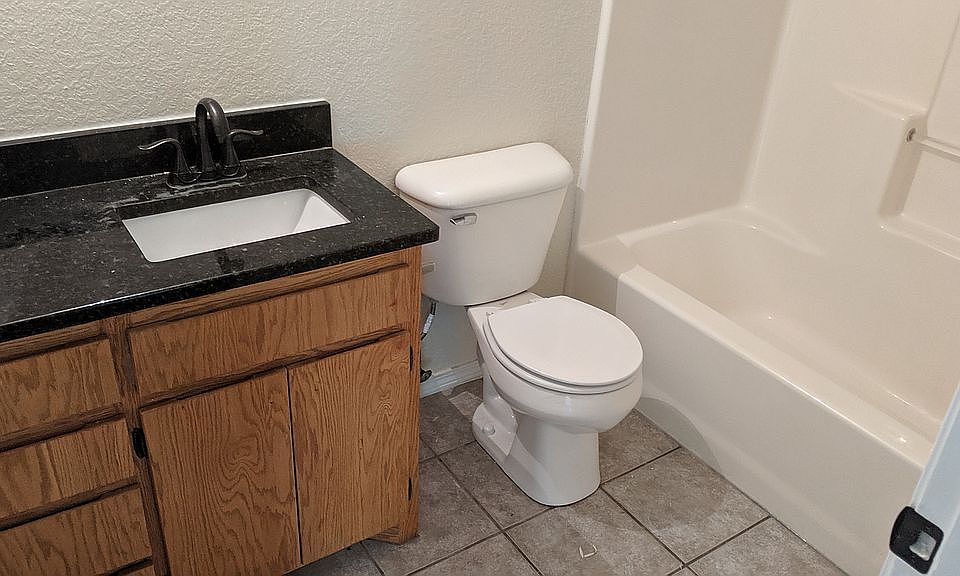 Granite tops, ceramic Tile