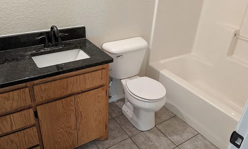 Granite tops, ceramic Tile