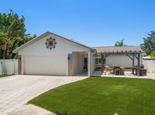 11763 Saree Ct, Seminole, FL 33778