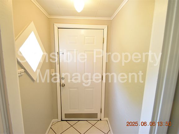 5th image of 3021 6th Ave N