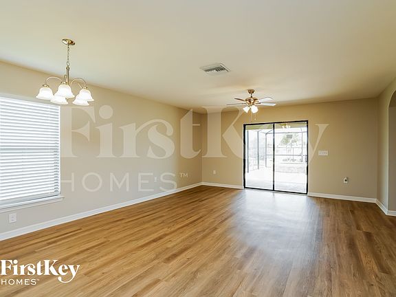 4th image of 708 Evening Shade Ln
