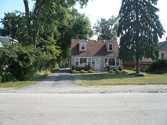 3rd image of 10509 Nevada Ave