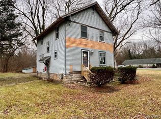 3797 Lockport Olcott Rd, Lockport, NY 14094