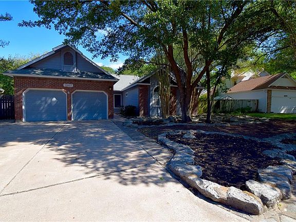 3rd image of 12607 Deer Falls Dr