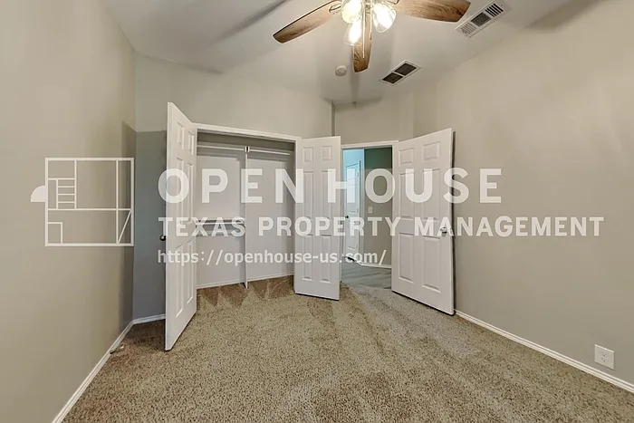 2904 Saint Martin Dr — Photo 17