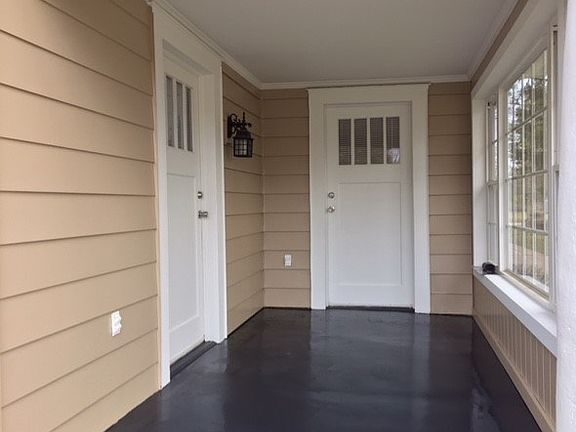 Front Entry/ Covered Porch