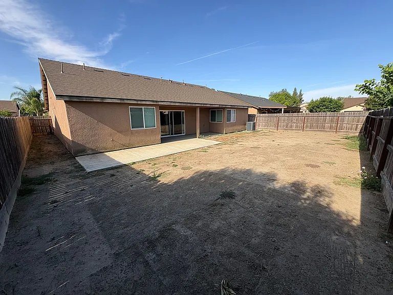 2132 E Sweet Ave — Photo 32
