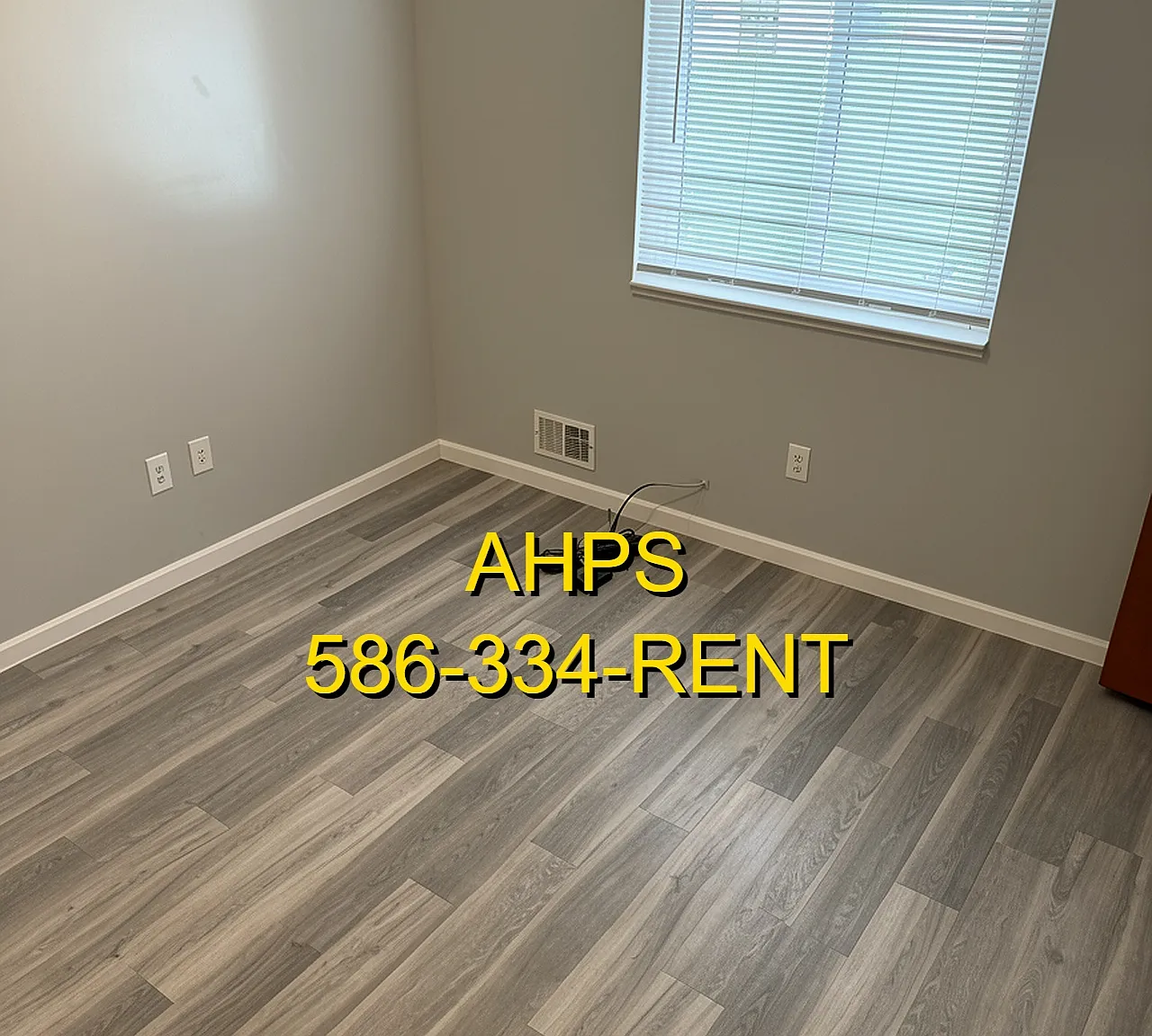 2 bed, 900 sqft, $1,100 — Photo 4