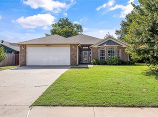 3402 W Margaret Pl, Rogers, AR 72756