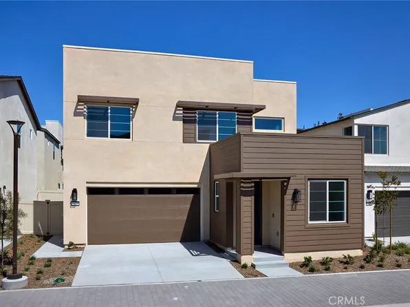 3425 E Moonstone Dr, Ontario, CA 91761