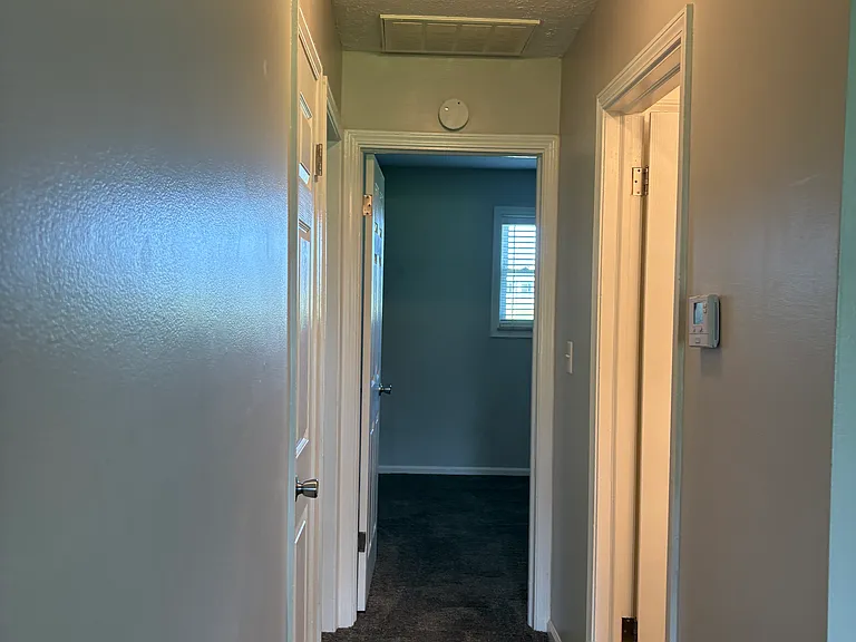 8251 S 300 W — Photo 4