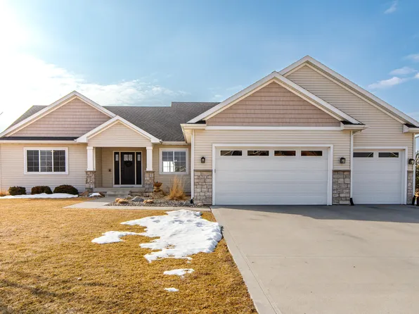 5211 Harvest Rd, Ames, IA 50010