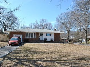 2 Kevin Rd, Commack, NY 11725