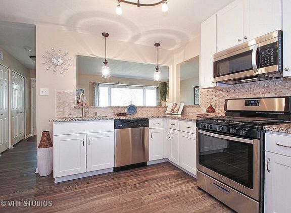 3rd image of 22422 Imperial Dr