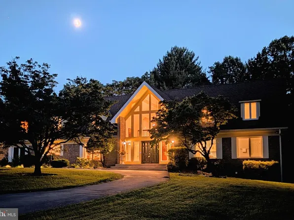 6 Travilah Ter, Potomac, MD 20854