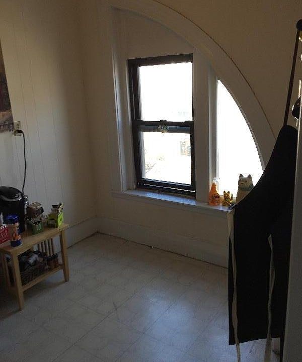1st image of 31 Longwood Ave #4A1