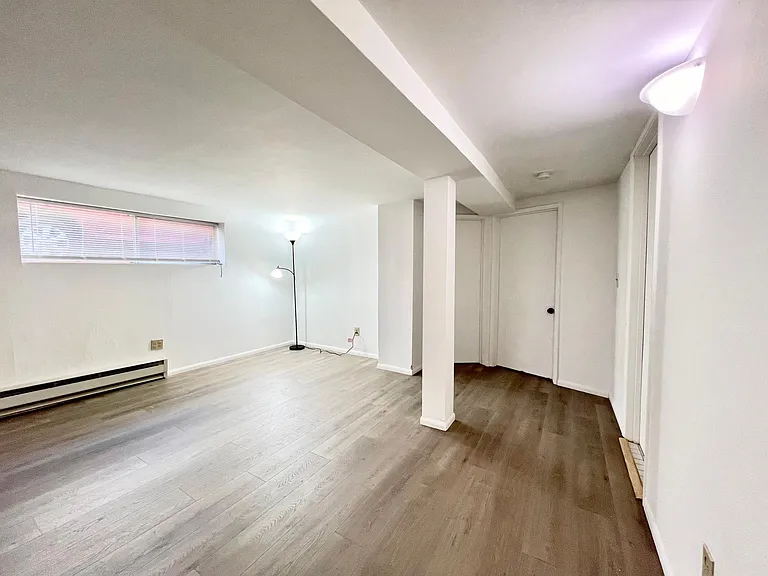 2421 NW 59th St #3 — Photo 7