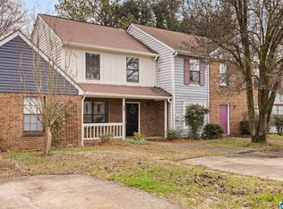 729 Cahaba Manor Ct, Pelham, AL 35124