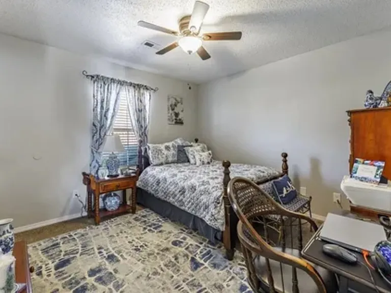 3304 Southwest Landau Court — Photo 8