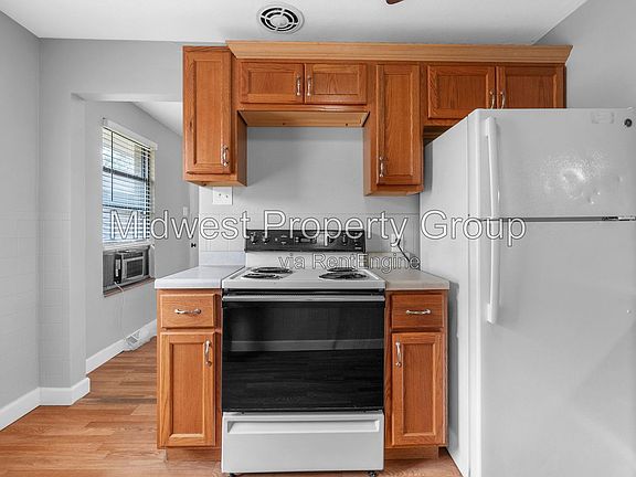 2nd image of 9204 Lackland Rd APT 7