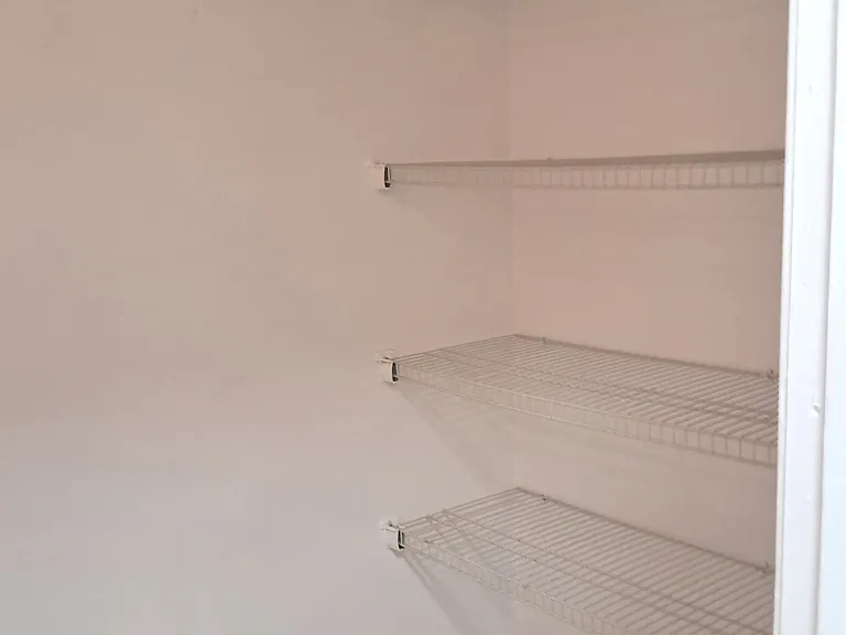 8361 NW 28th Pl — Photo 7