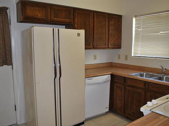 Refrigerator may not be exact. Preliminary pictures.