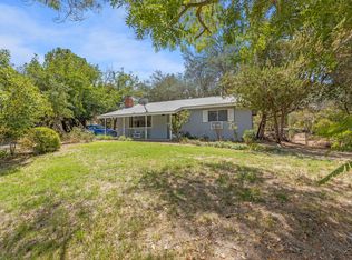 40679 Cherokee Oaks Dr, Three Rivers, CA 93271