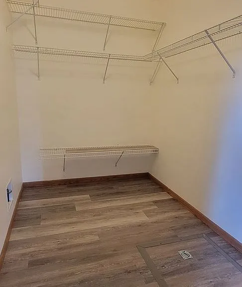 1323 Natalie St — Photo 16