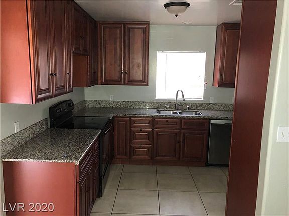 5th image of 1711 E Ogden Ave