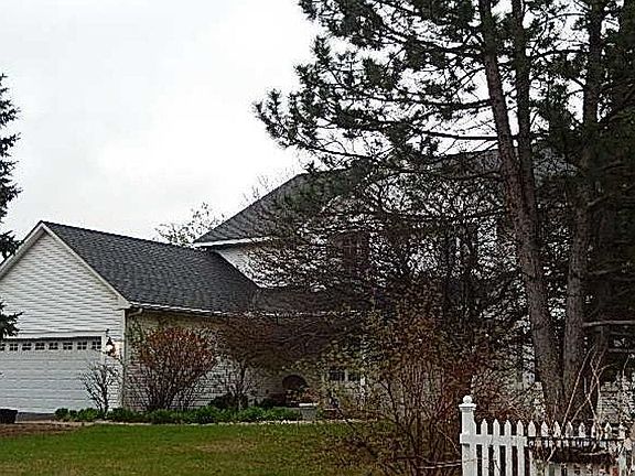 2nd image of 7905 Drake Rd