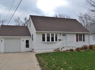 845 15th Ave, Marion, IA 52302