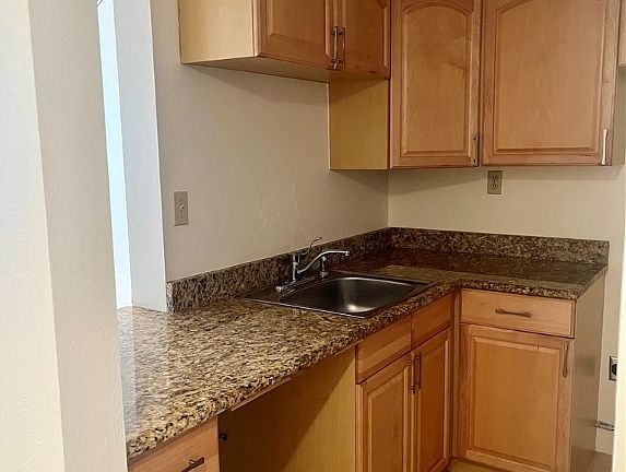 5th image of 3100 Harbor Blvd APT 301