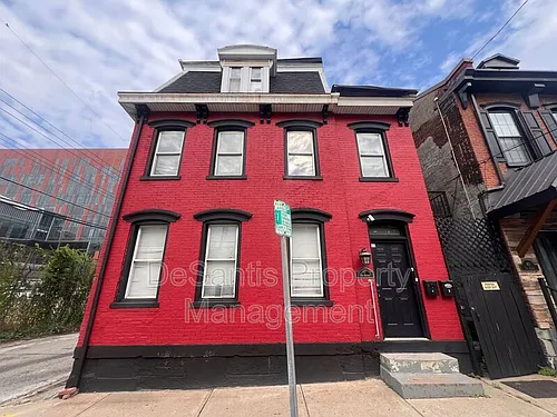 42 Van Braam St #2 Photo 1