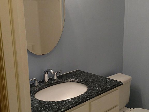 5th image of 6 S Franklin St #B