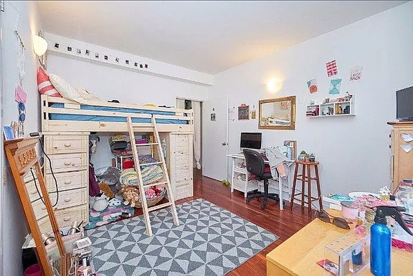 Rented by Bold Marketing | media 4