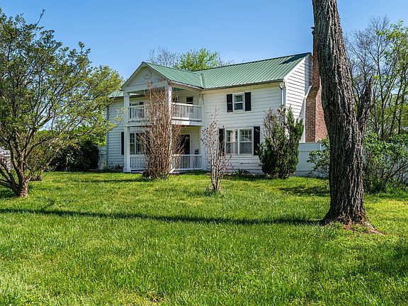 2nd image of 760 Flatwoods Rd