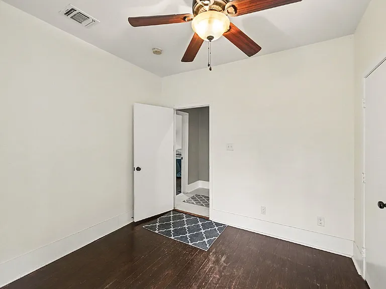 130 Groveland Pl — Photo 13