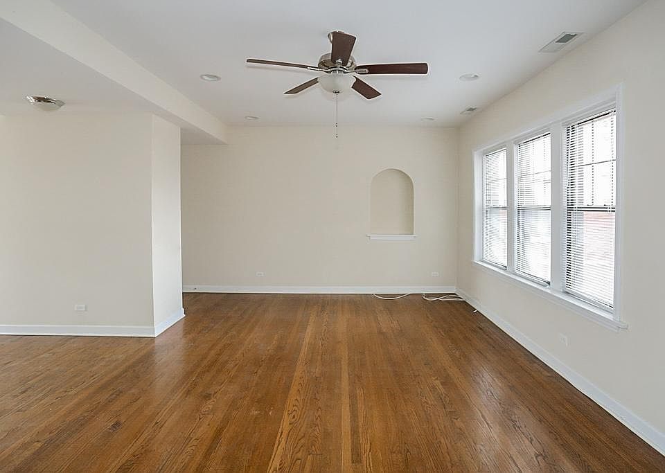 1st image of 1821 W Leland Ave APT 1