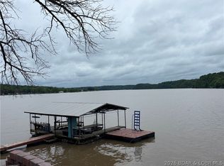 62 Dewing Dr, Edwards, MO 65326