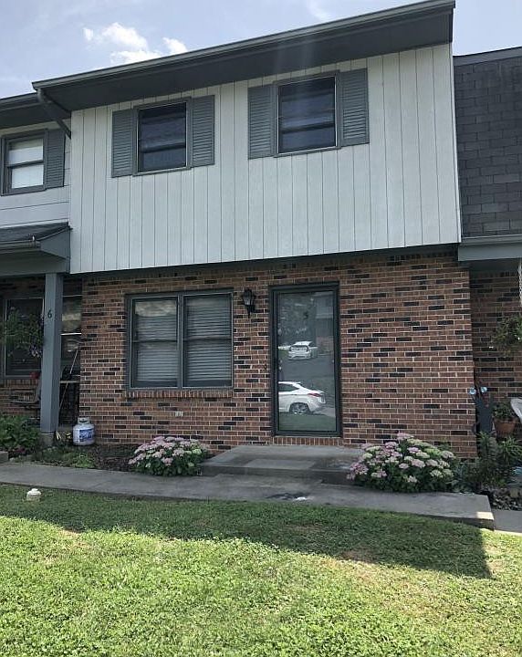 1st image of 102 Oakcrest Cir APT 5