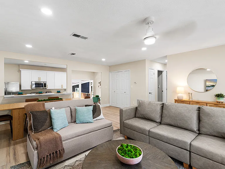 5315 Shore Dr — Photo 5