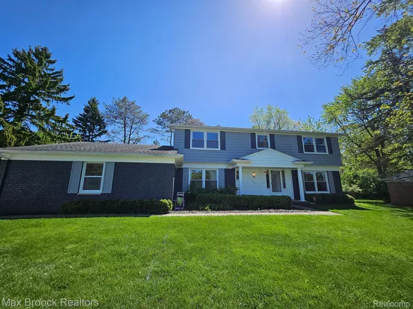 7159 Glengrove Dr, Bloomfield Hills, MI 48301