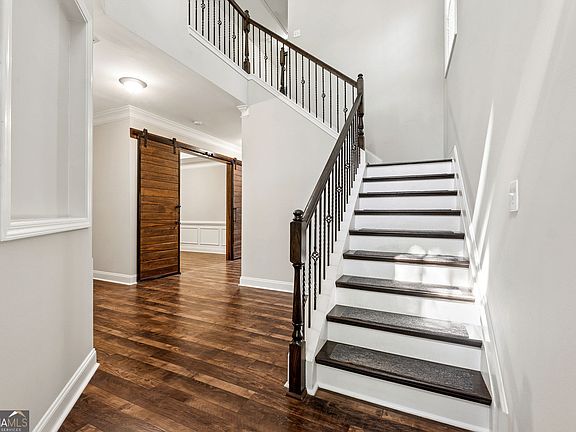 5th image of 3184 Buck Way