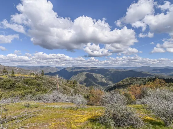 1 Pennsylvania Gulch Rd, Murphys, CA 95247